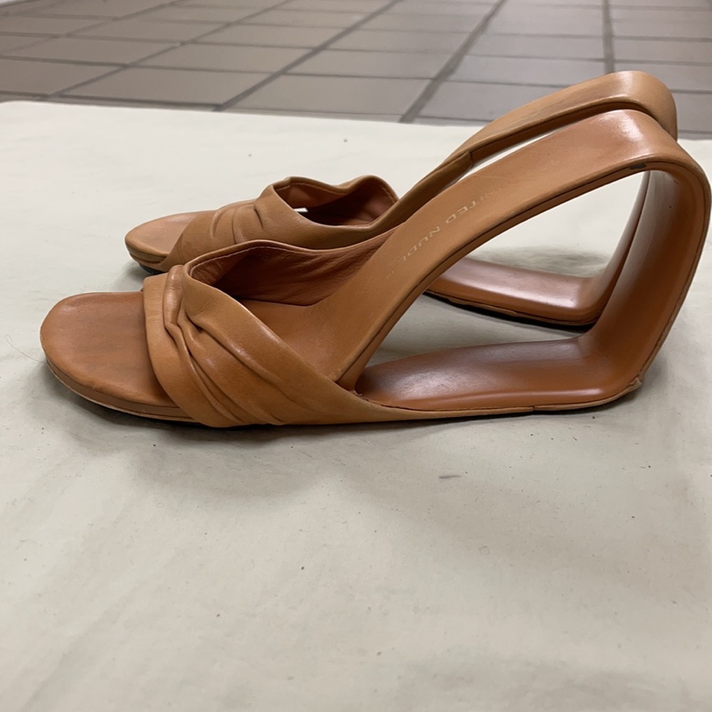 Leather wedge sandals
